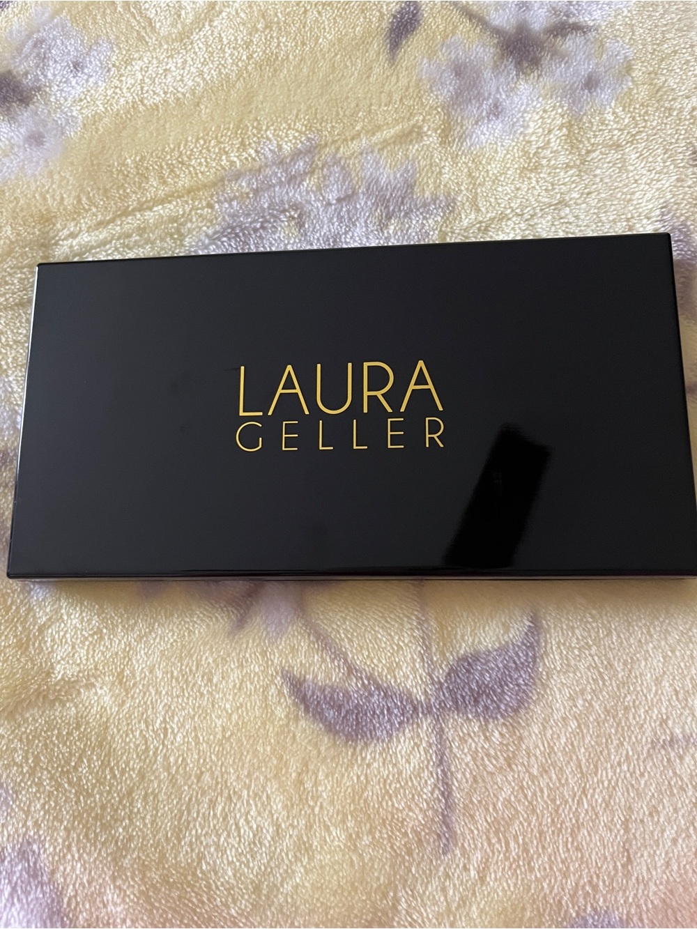 Laura Geller The Gold Standard 15 color Eye Shadow Pallet, NIB - Picture 3 of 8